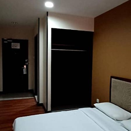 Hotel Sadong88 Kota Kinabalu Extérieur photo