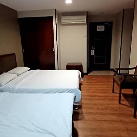 Hotel Sadong88 Kota Kinabalu Extérieur photo