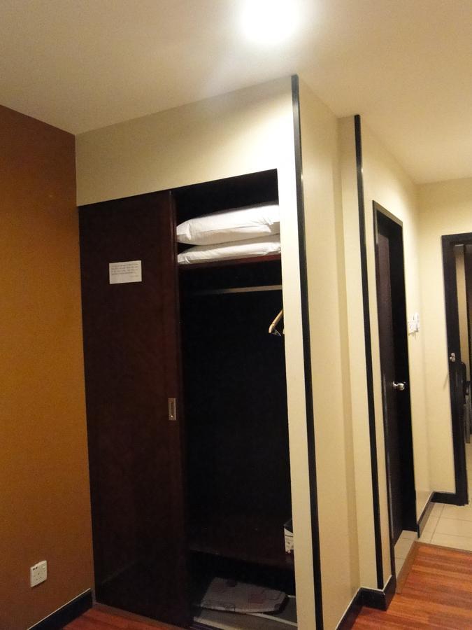Hotel Sadong88 Kota Kinabalu Extérieur photo